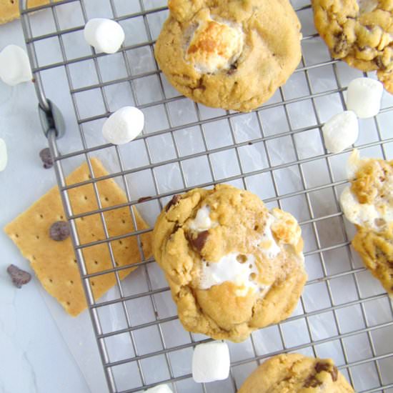 S'mores Cookies - Recipe photo by gingersnapsbakingaffairs
