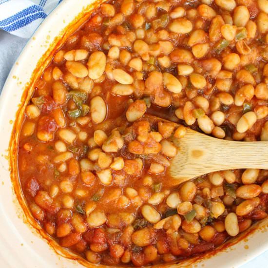 Healthier Vegetarian Baked Beans - Recipe photo by FitLiving Eats