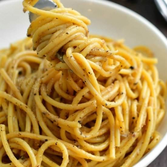 Cacio e Pepe - Recipe photo by WillCookForSmiles