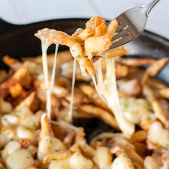 Poutine - Recipe photo by whippeditup