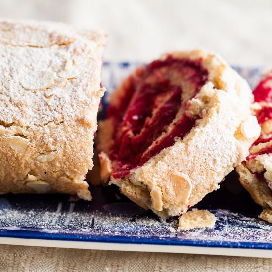 almond and blackcurrant roulade - Recipe photo by Recipe Crumbs