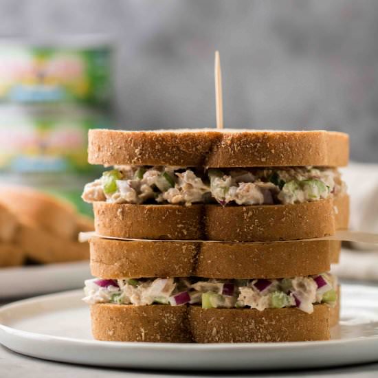 Delicious 5-minute Tuna Sandwich - Recipe photo by lifestyleofafoodie