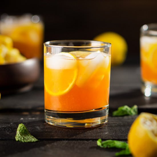 Lemon Iced Tea - Recipe photo by Charlene Chan