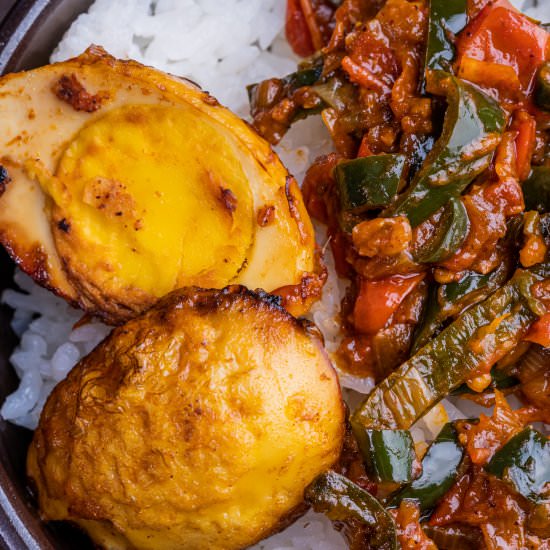 Golden egg curry - Recipe photo by sushiday