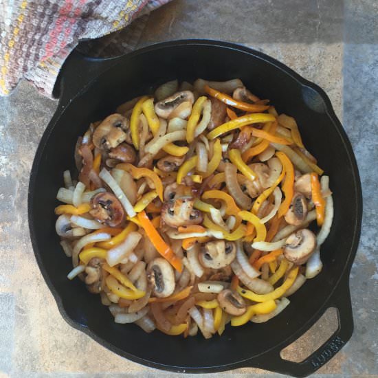 Pepper-Mushroom-Onion Stir-Fry - Recipe photo by Flipped-Out Food