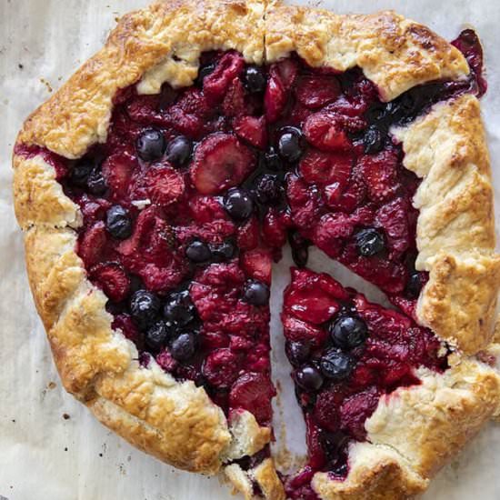 Easy Fruit Galette - Recipe photo by TheSaltyMarshmallow