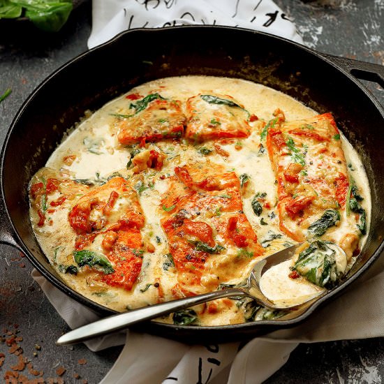 CREAMY TUSCAN SALMON - Recipe photo by Chefjar