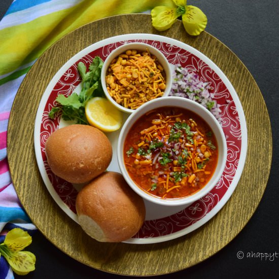 Misal Pav - Recipe photo by ahappytreat