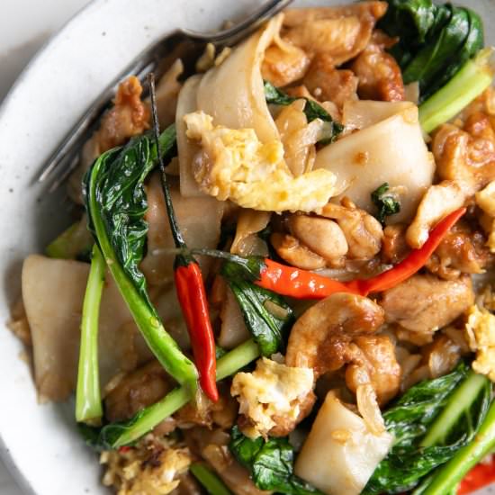 Pad See Ew - Recipe photo by theforkedspoon