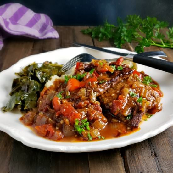 New Orleans Grillades & Grits - Recipe photo by frugalhausfrau