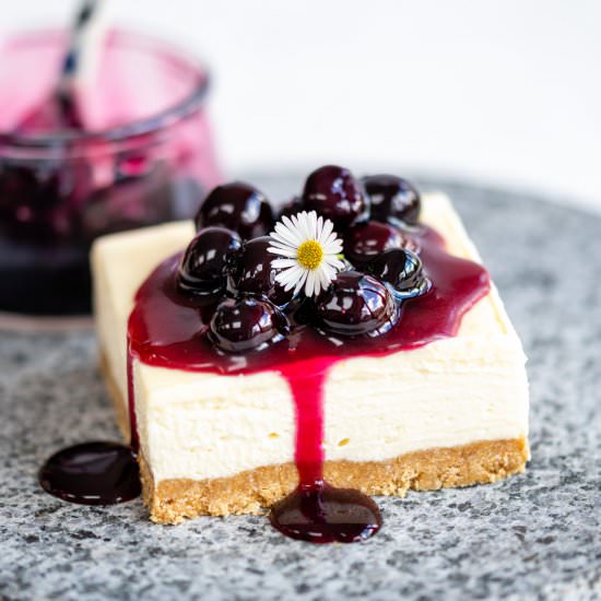 Cheesecake Bars - Recipe photo by supergoldenbakes