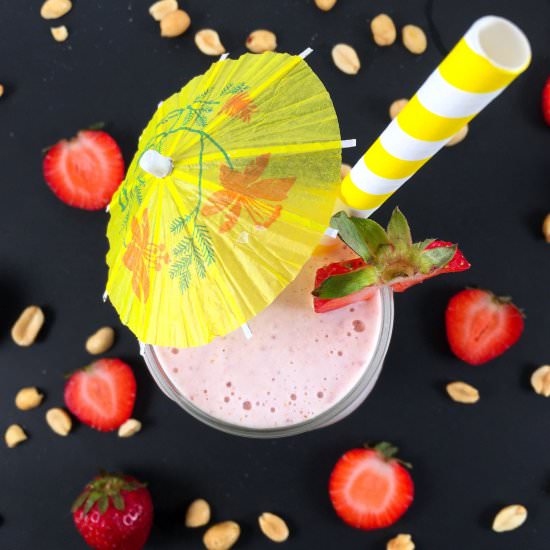 PB Strawberry Banana Smoothie - Recipe photo by summeryule.com