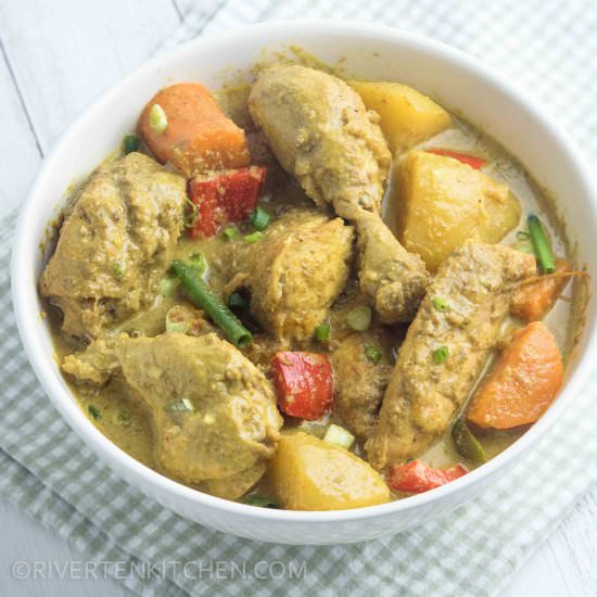 Filipino Chicken Curry - Recipe photo by Rivertenkitchen