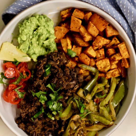 Easy Vegan Burrito Bowl - Recipe photo by urbanfoodlover