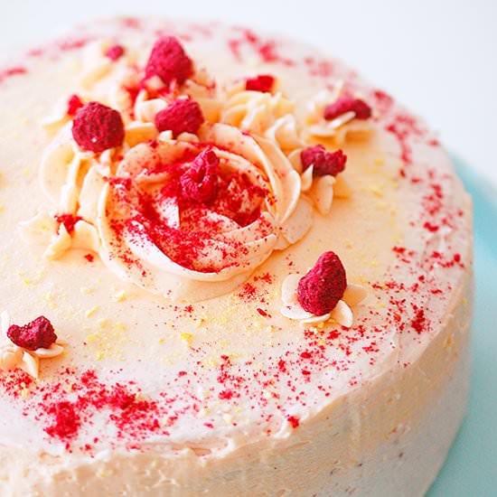Raspberry mango cake - Recipe photo by evabakes
