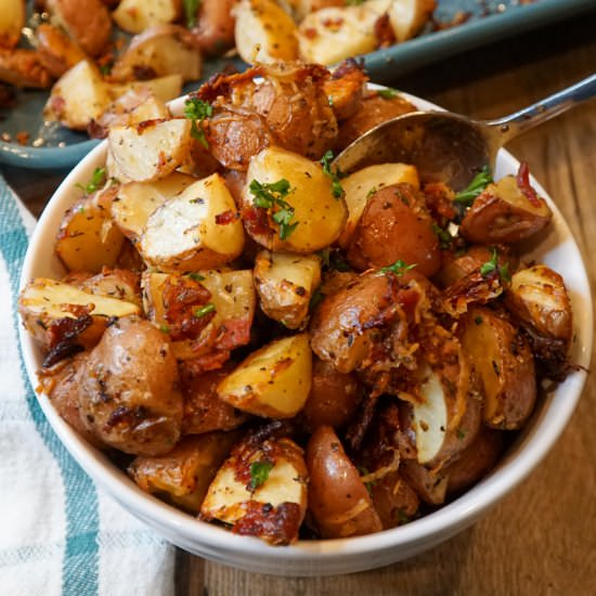 Garlic Roasted Potatoes With Bacon - Recipe photo by Modern Meal Makeover