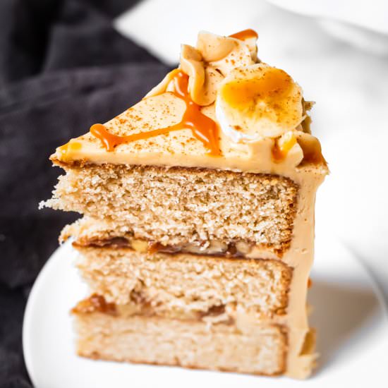 Bananas Foster Cake - Recipe photo by SugarSpicesLife