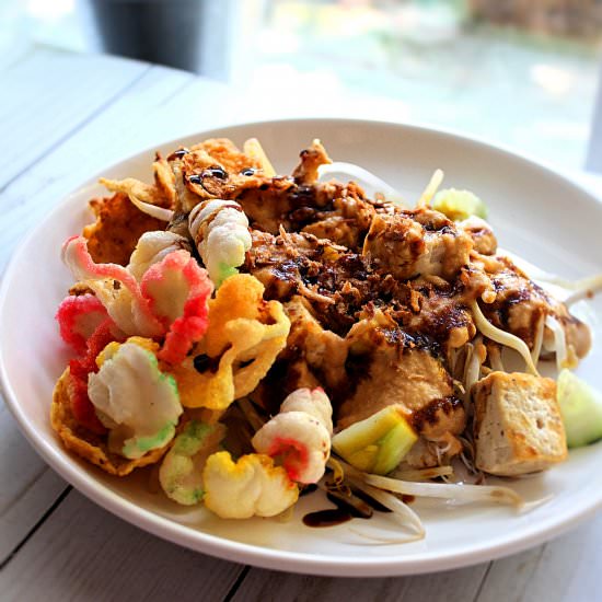 Vermiceli Tofu Salad w Peanut Sauce - Recipe photo by piggyout