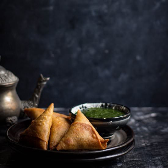 Chicken Samosa - Recipe photo by Ghezaeshiriin