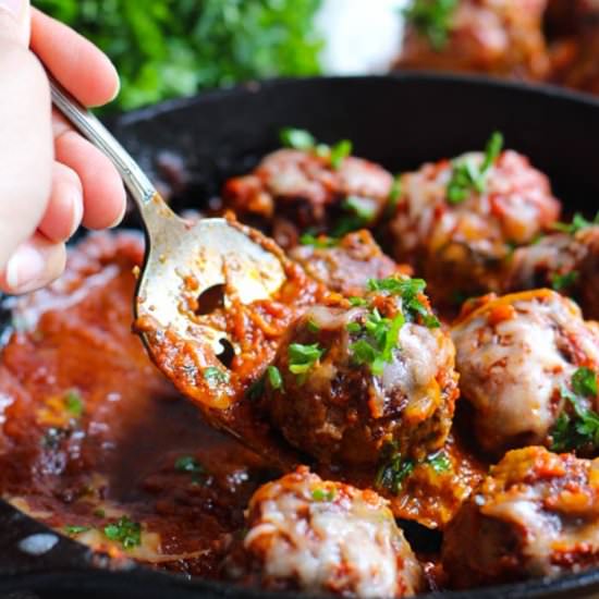 EASY ITALIAN MEATBALL RECIPE - Recipe photo by unicorns in the kitchen