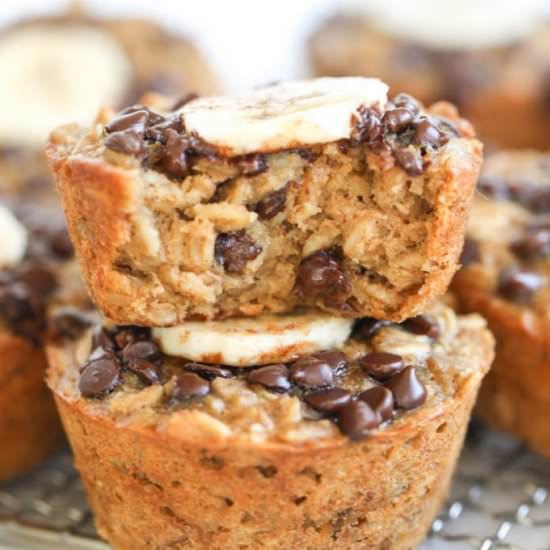 PB Banana Baked Oatmeal Cups - Recipe photo by erinliveswhole
