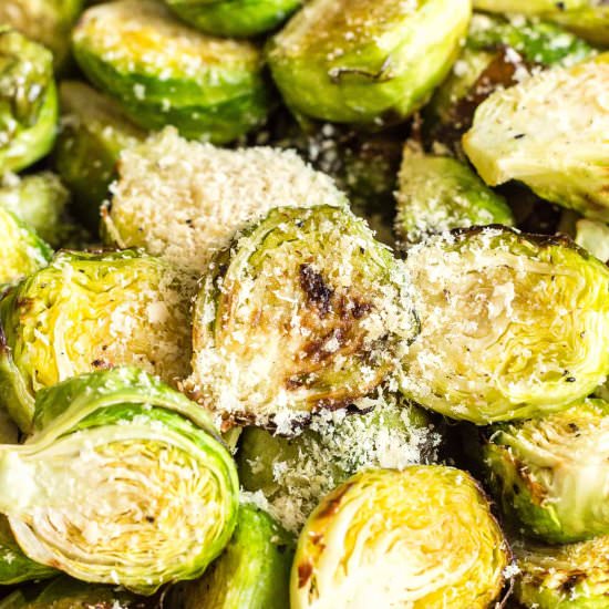 Crispy Air Fryer Brussels Sprouts - Recipe photo by felicialim