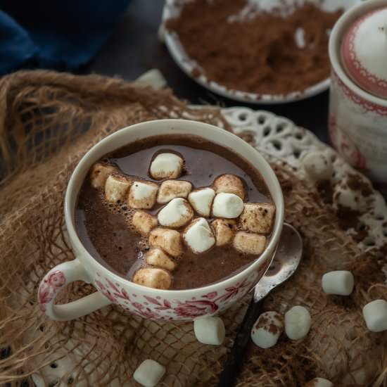 Instant Pot Hot Chocolate - Recipe photo by Whiskaffair