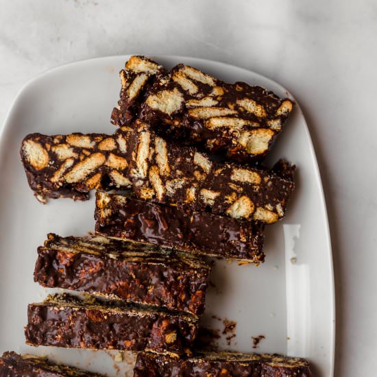 Lazy Cake - Recipe photo by everylittlecrumb