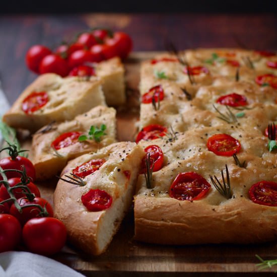 Tomato and Rosemary Foccacia - Recipe photo by JayWadams