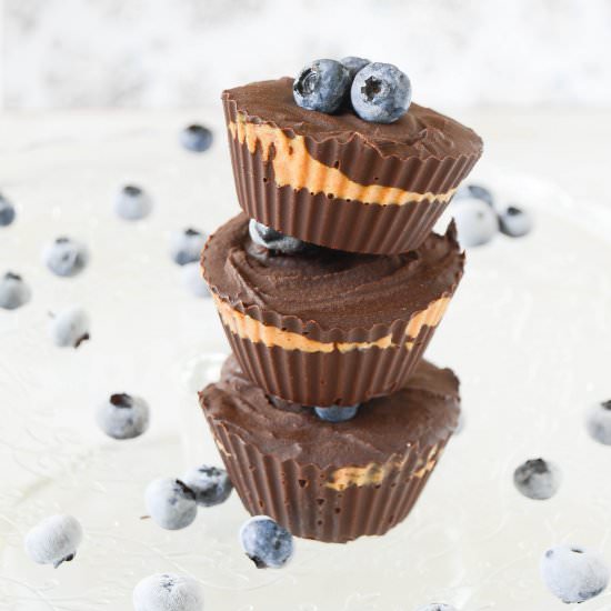 Vegan peanut chocolate cups - Recipe photo by lipodve