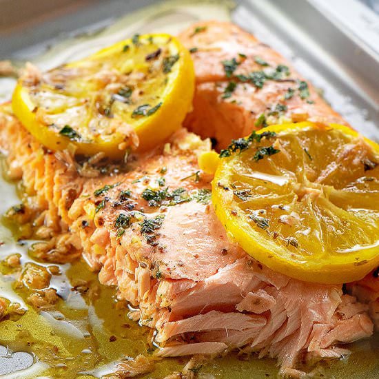 Lemon Butter Garlic Salmon - Recipe photo by Chefjar