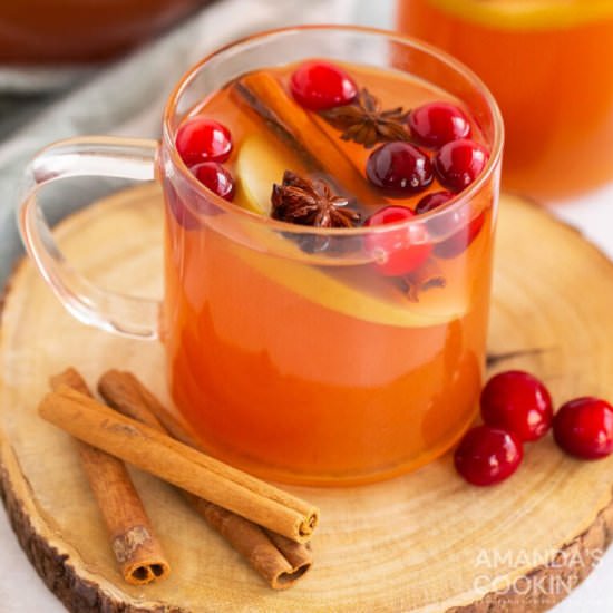Hot Apple Cider - Recipe photo by amandascookin