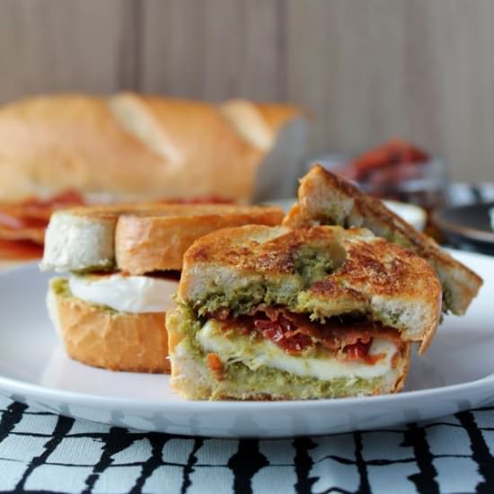 Italian Grilled Cheese - Recipe photo by Awesomeon20