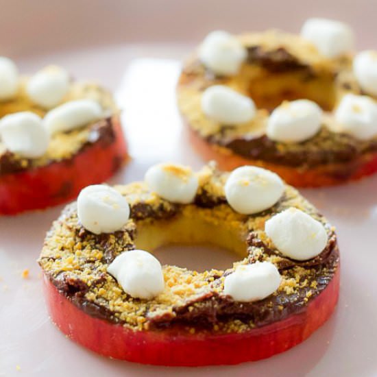 Yummy S’mores Apple Slices - Recipe photo by The Best of this Life