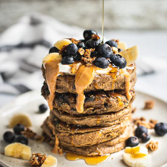 Vegan Blueberry Oatmeal Pancakes - Recipe photo by Shuangys Kitchensink