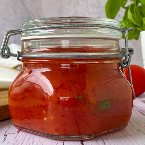 Homemade Italian Tomato Sauce - Recipe photo by Italian Kitchen Confessions