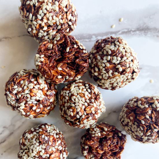Tahini Date Energy Balls - Recipe photo by frozen_bananas_