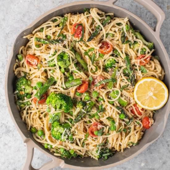 Easy Vegan Pasta Primavera - Recipe photo by sweetsimplevegan