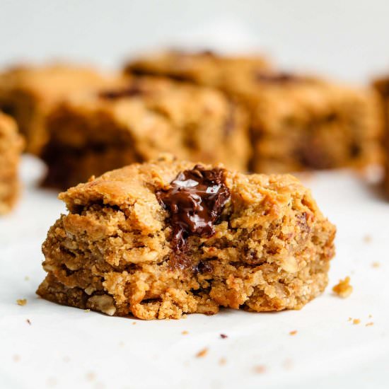 peanut butter oatmeal cookie bars - Recipe photo by okonomi kitchen