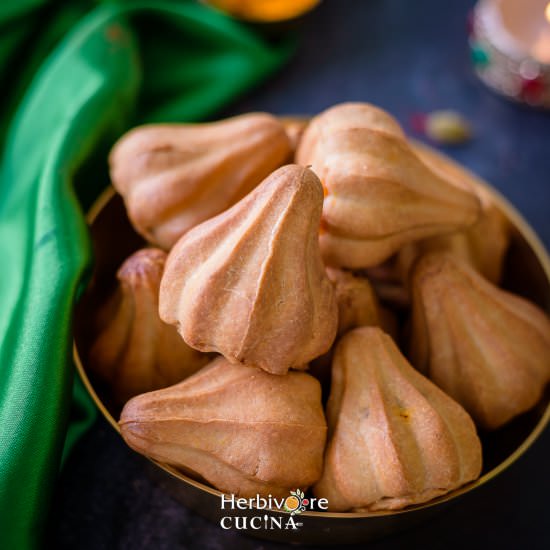 Air Fried Modak (Coconut Filled) - Recipe photo by Herbivore Cucina