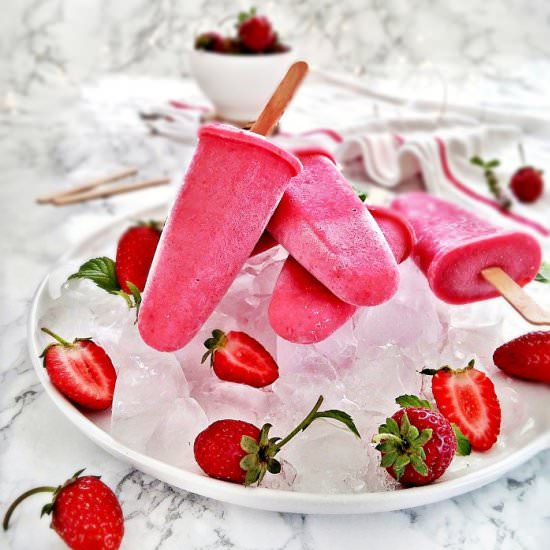 Strawberry Popsicles - Recipe photo by MyHomeDiaryinTurkey