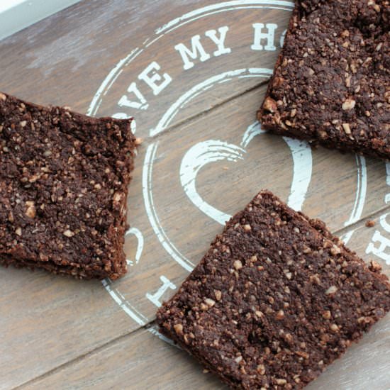 4 Ingredient Chocolate Almond Bars - Recipe photo by GlowSteady