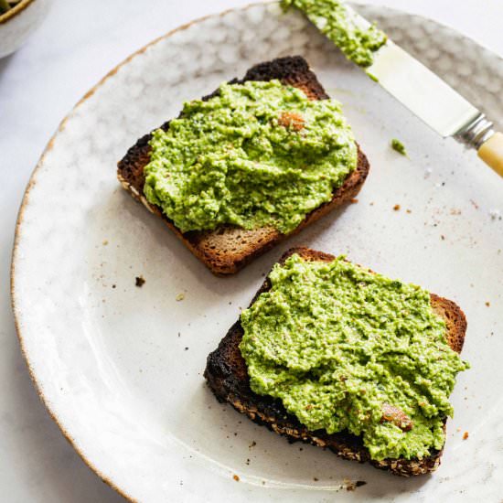 Watercress pesto (low FODMAP) - Recipe photo by Shecanteatwhat