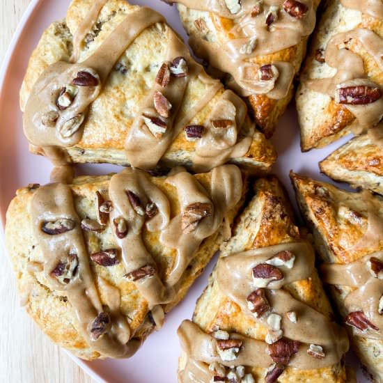 Brown Sugar Pecan Scones - Recipe photo by Sugarylogic