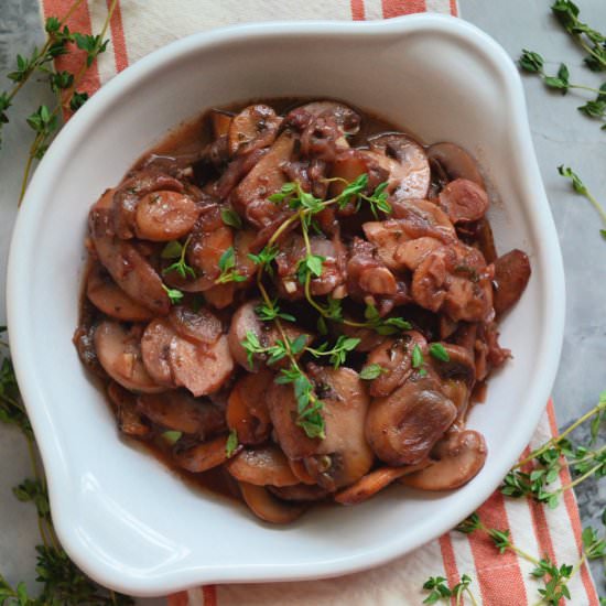 Steakhouse Onions and Mushrooms - Recipe photo by katiescucina