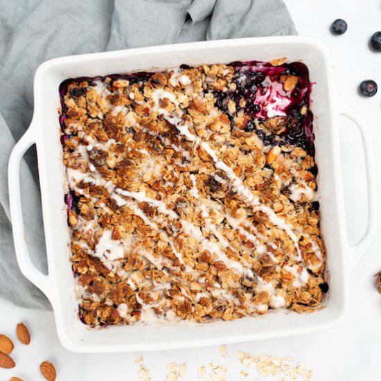 Vegan Blueberry Crumble - Recipe photo by avocadocentric