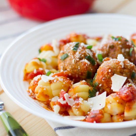 Meatballs in tomato sauce - Recipe photo by mecooks.com
