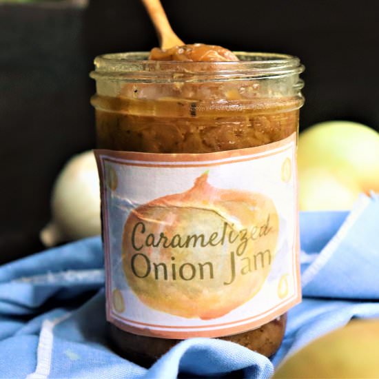Smoky Vegan Onion Jam - Recipe photo by veryveganval