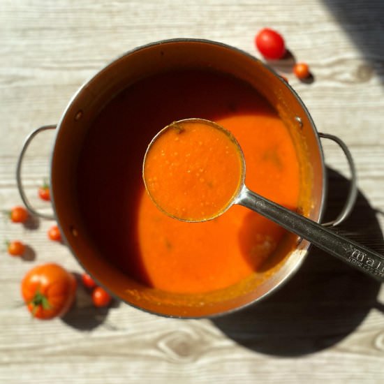 Homemade Tomato Sauce - Recipe photo by MostlyMasala