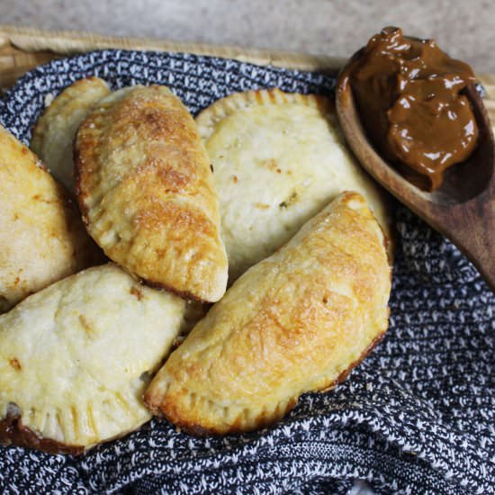 Dulce de leche empanadas - Recipe photo by hornoMX